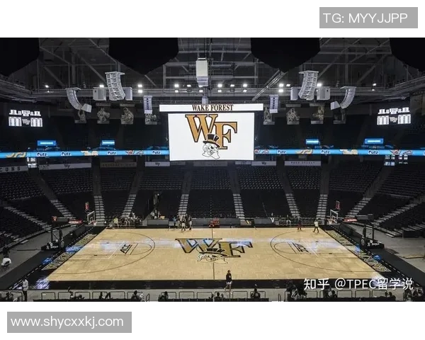 杜克大学篮球队对阵中佛罗里达大学的精彩对决分析与赛后点评