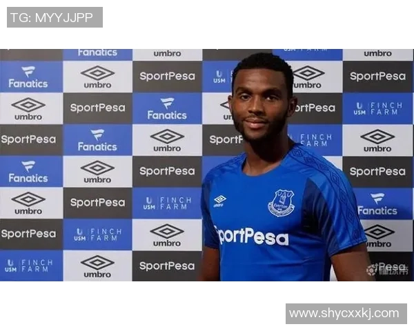 特温特与埃弗顿激战正酣比分悬念不断球迷期待精彩瞬间