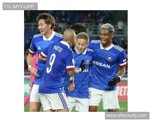 横滨水手与乌栖砂激战正酣谁能在这场较量中笑到最后